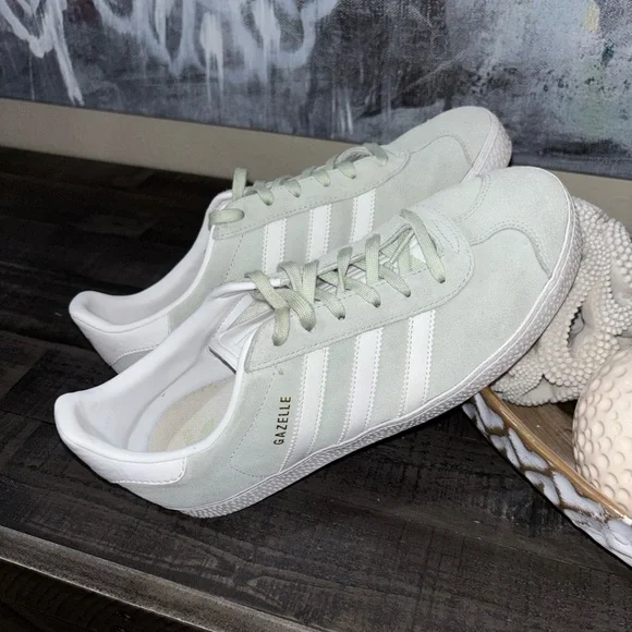 adidas Gazelle Women's Sneakers in White and Mint - Picture 4 of 11